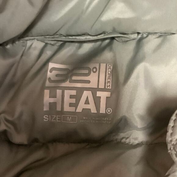 32 Degrees Heat Silver Zip Up High Neck Pockets Sleeveless Winter Puffer Vest M - Picture 4 of 5